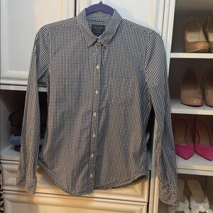 Abercrombie & Fitch navy and White Checkered Button-Down Shirt
